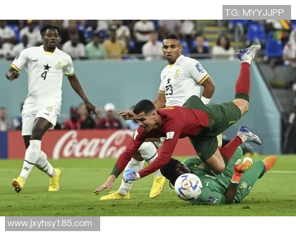 加纳足球传奇人物揭秘：他们如何在国际舞台上闪耀光芒