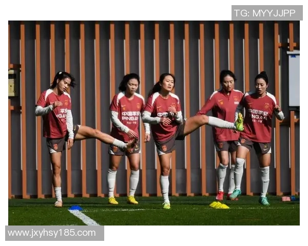 吴君如携手足球界展现女性力量与运动魅力的精彩旅程